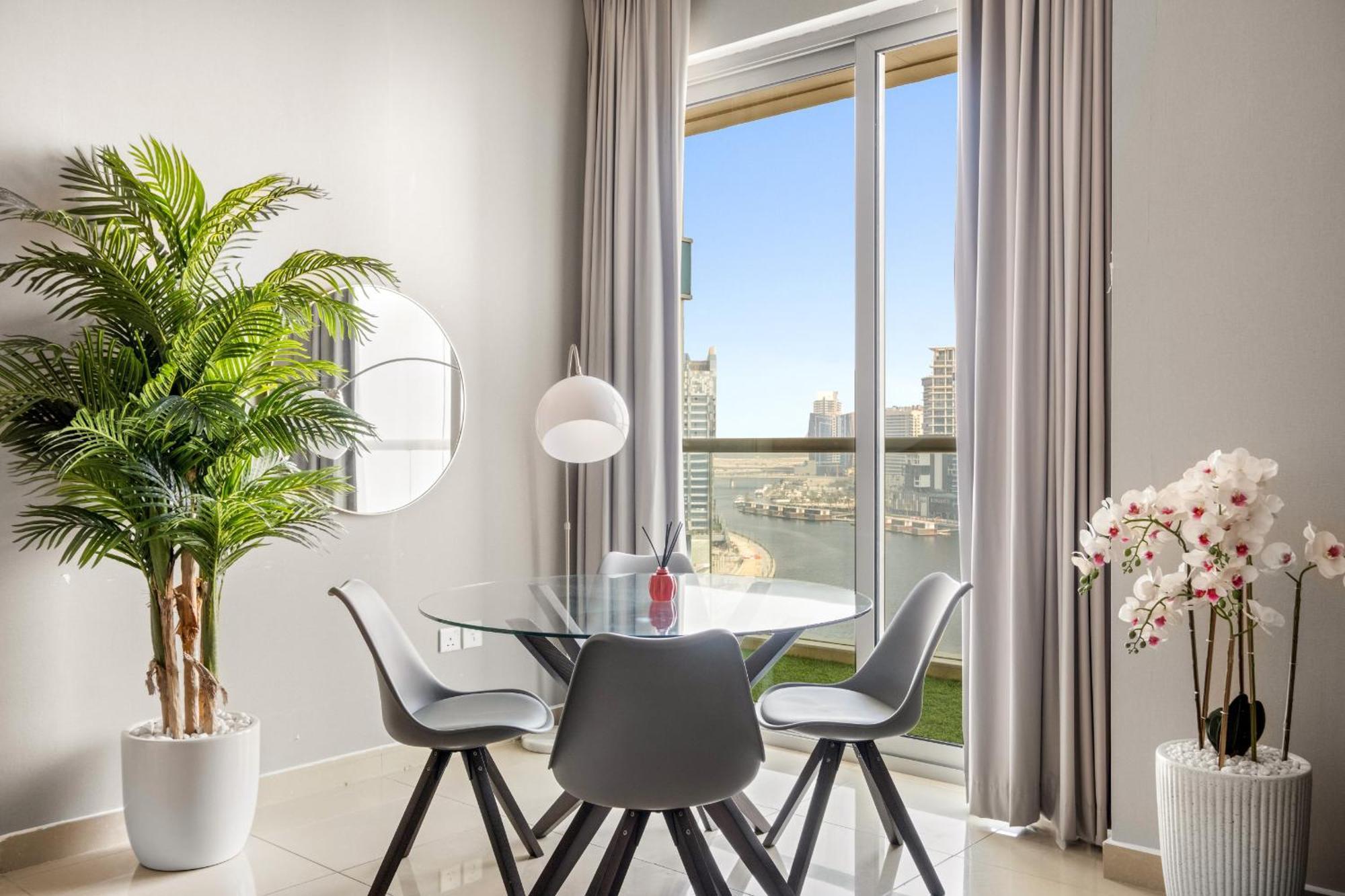 Business Bay Premium By Renttiers Appartement
